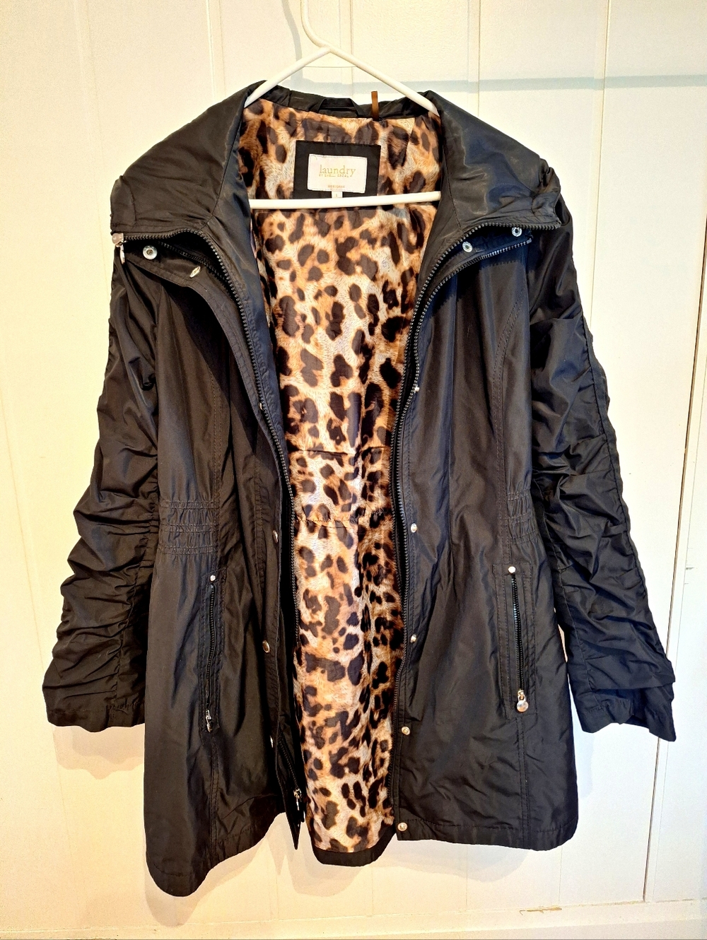 Laundry By Shelli Segal Black Windbreaker Rain Jacket Leopard Lining Sz L VGC
